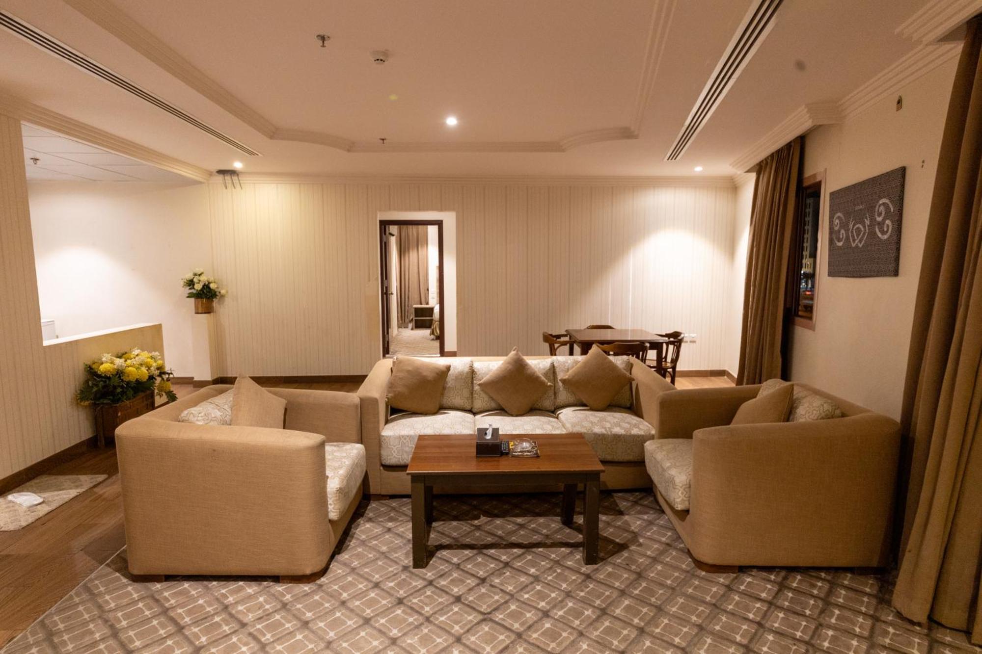 Burj Al Hayat Hotel Suites - Al Olaya Riadh Exterior foto